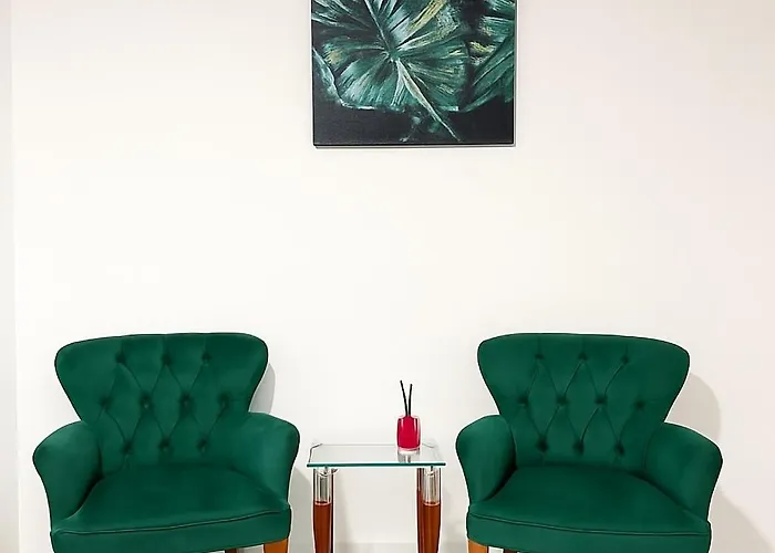 Entire Near Unirii Center, Sector 5 - 827 *