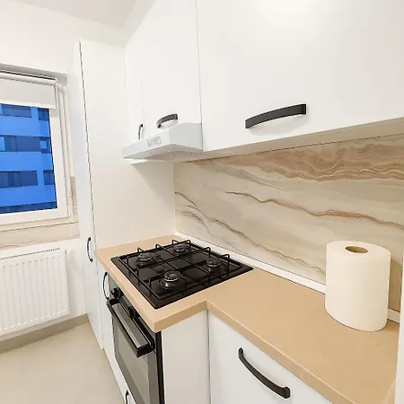 Entire Near Unirii Center, Sector 5 - 827 Βουκουρέστι