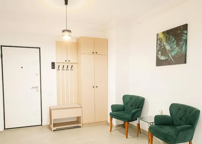 Entire Near Unirii Center, Sector 5 - 827